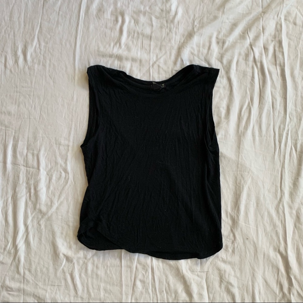 Black Muscle Tank